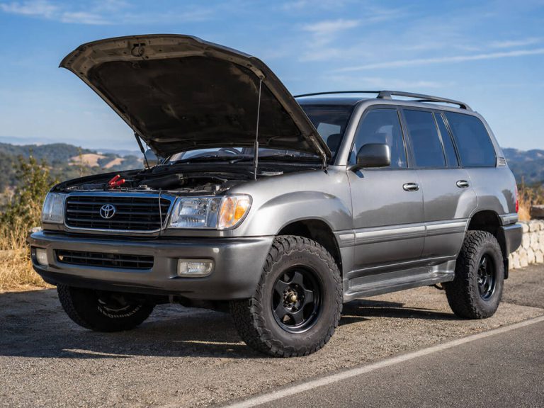 Flat Battery or More Serious? When You May Need a Tow Truck